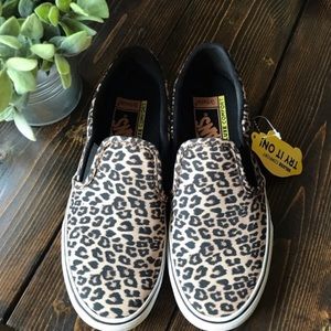 NWT Vans